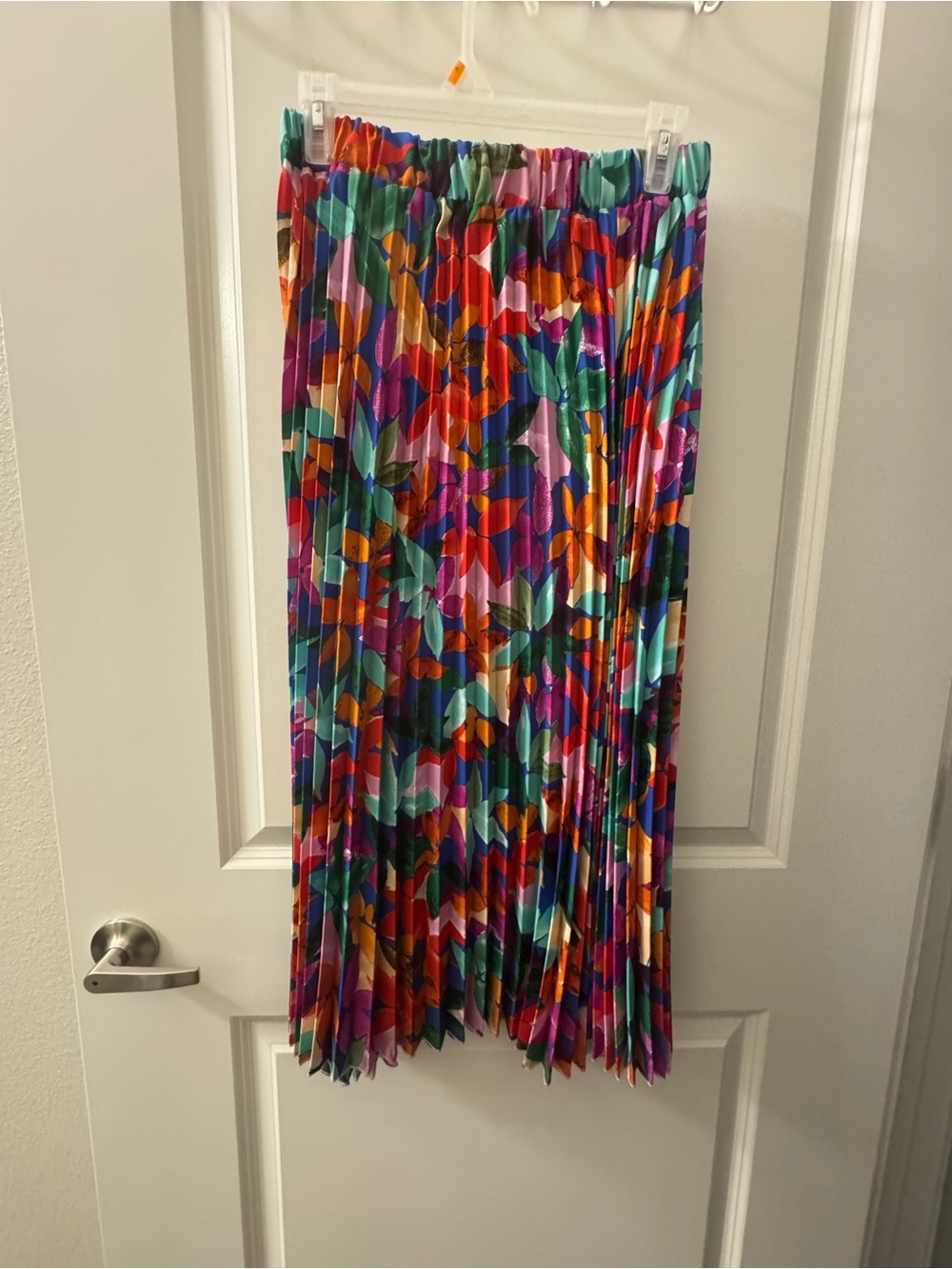 SHEIN Bright Multicolor Pleated Floral Midi Skirt